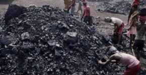 Raid on stolen coal at various places in the Kanhan Kandri Tekadi area 2